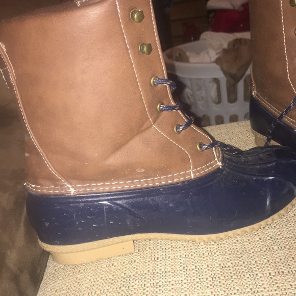 Boots - Picture 2 of 3